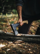 Load image into Gallery viewer, Fiskars NORDEN CHOPPING AXE N10 Size S