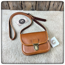 Carica l'immagine nel visualizzatore di Gallery, MESSANGER BAG Small - PROMETHEUS Classic Line