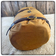 Cargar imagen en el visor de la galería, OILSKIN / WAXED Canvas STUFF Sack DeLuxe 8oz.