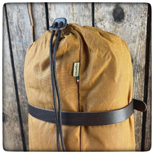 Cargar imagen en el visor de la galería, OILSKIN / WAXED Canvas STUFF Sack DeLuxe 8oz.