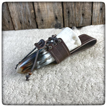 Cargar imagen en el visor de la galería, DRINKIG HORN Leather Holder Deluxe