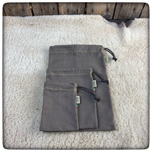 Carica l'immagine nel visualizzatore di Gallery, CLASSIC CANVAS Gear Bags Set of 3