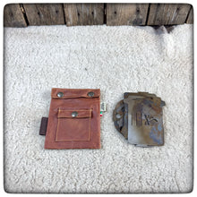 Carica l'immagine nel visualizzatore di Gallery, OILSKIN / WAXED CANVAS Bushbox Ultralight Pouch + Firekit