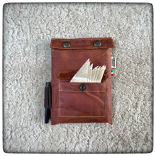 Cargar imagen en el visor de la galería, OILSKIN / WAXED Canvas Bushbox LF Pouch + Firekit