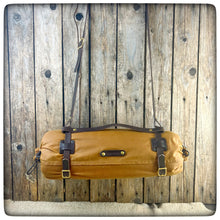 Carica l'immagine nel visualizzatore di Gallery, MEDIUM - OILSKIN / WAXED Canvas Bedroll Cover - ( Mod. Close End )