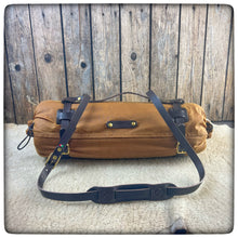Carica l'immagine nel visualizzatore di Gallery, MEDIUM - OILSKIN / WAXED Canvas Bedroll Cover - ( Mod. Close End )
