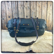 Carica l'immagine nel visualizzatore di Gallery, EXTRALARGE- OILSKIN / WAXED Canvas Bedroll Cover - ( Mod. Close End )