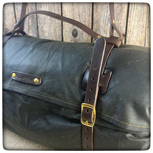 Carica l'immagine nel visualizzatore di Gallery, EXTRALARGE- OILSKIN / WAXED Canvas Bedroll Cover - ( Mod. Close End )