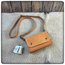 Cargar imagen en el visor de la galería, Prometheus Greyman EDC BAG + Concealed Carry System