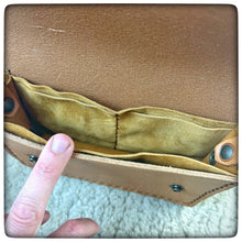 Cargar imagen en el visor de la galería, Prometheus Greyman EDC BAG + Concealed Carry System