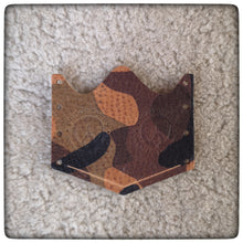 Carica l'immagine nel visualizzatore di Gallery, GRANSFORS BRUKS Wildlife Hatchet Collar / Overstrike