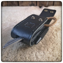Carica l'immagine nel visualizzatore di Gallery, LEATHERMAN® RAPTOR Leather Sheath