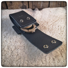 Carica l'immagine nel visualizzatore di Gallery, LEATHERMAN® RAPTOR Leather Sheath