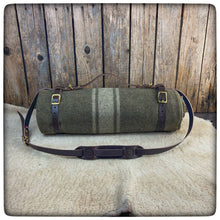 Load image into Gallery viewer, LEATHER STRAPS System for Wool Blanket