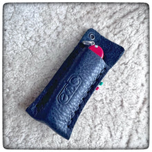 Carica l'immagine nel visualizzatore di Gallery, Victorinox® EDC Pocket Sheat, 2 - 3 Layers + Lanyard (Size M - 91mm)