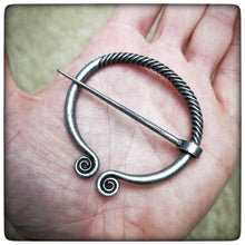 Cargar imagen en el visor de la galería, MEDIEVAL FIBULA / BROOCH