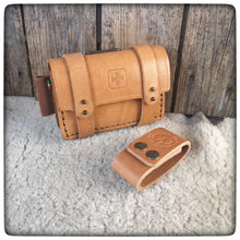 Carica l'immagine nel visualizzatore di Gallery, FIRST AID POUCH 2.0 - Double Carry