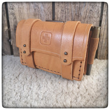 Carica l'immagine nel visualizzatore di Gallery, FIRST AID POUCH 2.0 - Double Carry