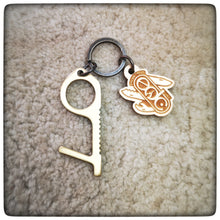 Carica l'immagine nel visualizzatore di Gallery, EDC TOUCH FREE Brass Door Opener - No Touch Tool Key