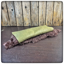 Carica l'immagine nel visualizzatore di Gallery, GENUINE SHEEPSKIN HIDE (Brown)