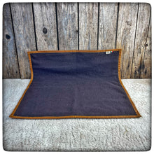 Carica l'immagine nel visualizzatore di Gallery, OILSKIN + BOILED WOOL - All Purpose Mat