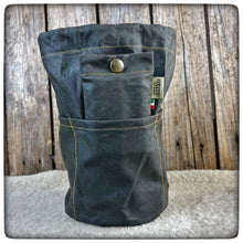 Carica l'immagine nel visualizzatore di Gallery, 12cm OILSKIN / WAXED CANVAS Bag for Zebra Billy Pot 12cm + SPICE KIT