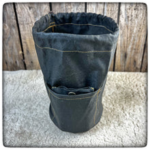 Carica l'immagine nel visualizzatore di Gallery, 12cm OILSKIN / WAXED CANVAS Bag for Zebra Billy Pot 12cm + SPICE KIT