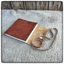 Carica l'immagine nel visualizzatore di Gallery, BUSHCRAFT LEATHER SKETCHBOOK - LIMITED EDITION