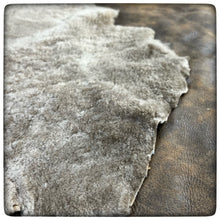 Load image into Gallery viewer, GENUINE SHEARLING SHEEPSKIN (Taupe)
