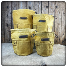 Carica l'immagine nel visualizzatore di Gallery, HEAVY DUTY 20oz. OILSKIN Pot Bag DeLuxe - (2nd. Gen.)