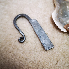 Load image into Gallery viewer, HAND FORGED ENGLISH Firesteel - ( Flint & Steel )
