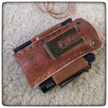 Carica l'immagine nel visualizzatore di Gallery, VICTORINOX® edc 3 CARRY Sheat + Necklace and Elastic bands