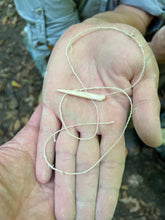 Laden Sie das Bild in den Galerie-Viewer, CORSO DI PRIMITIVE BUSHCRAFT