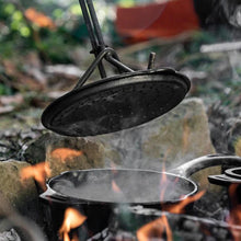 Carica l&#39;immagine nel visualizzatore di Gallery, Petromax CAST-IRON SAUCEPAN WITH LID