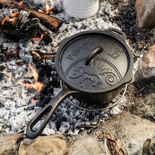 Cargar imagen en el visor de la galería, Petromax CAST-IRON SAUCEPAN WITH LID