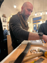 Cargar imagen en el visor de la galería, CORSO DI LAVORAZIONE DEL CUOIO : LA CINTURA