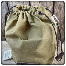 Load image into Gallery viewer, Oilskin/Waxed Canvas Bag M75 Italian/German Army Mess kit