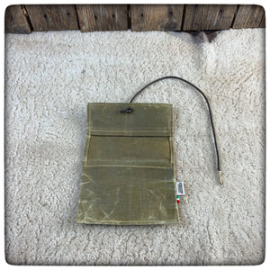 OILSKIN / WAXED CANVAS Tobacco Pouch