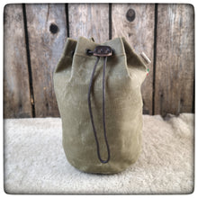 Load image into Gallery viewer, OILSKIN / WAXED CANVAS Bag - Round # 12-14-16 cm diameter -  Zebra Billy pot and similar