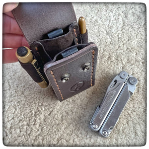 LEATHERMAN® MULTITOOL DeLuxe Leather Sheath 4.5" (Pockets for Bits,Extender & Flashlight ) [ 2 Elastic Bands ]