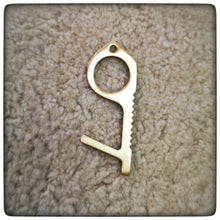 Carica l&#39;immagine nel visualizzatore di Gallery, EDC TOUCH FREE Brass Door Opener - No Touch Tool Key