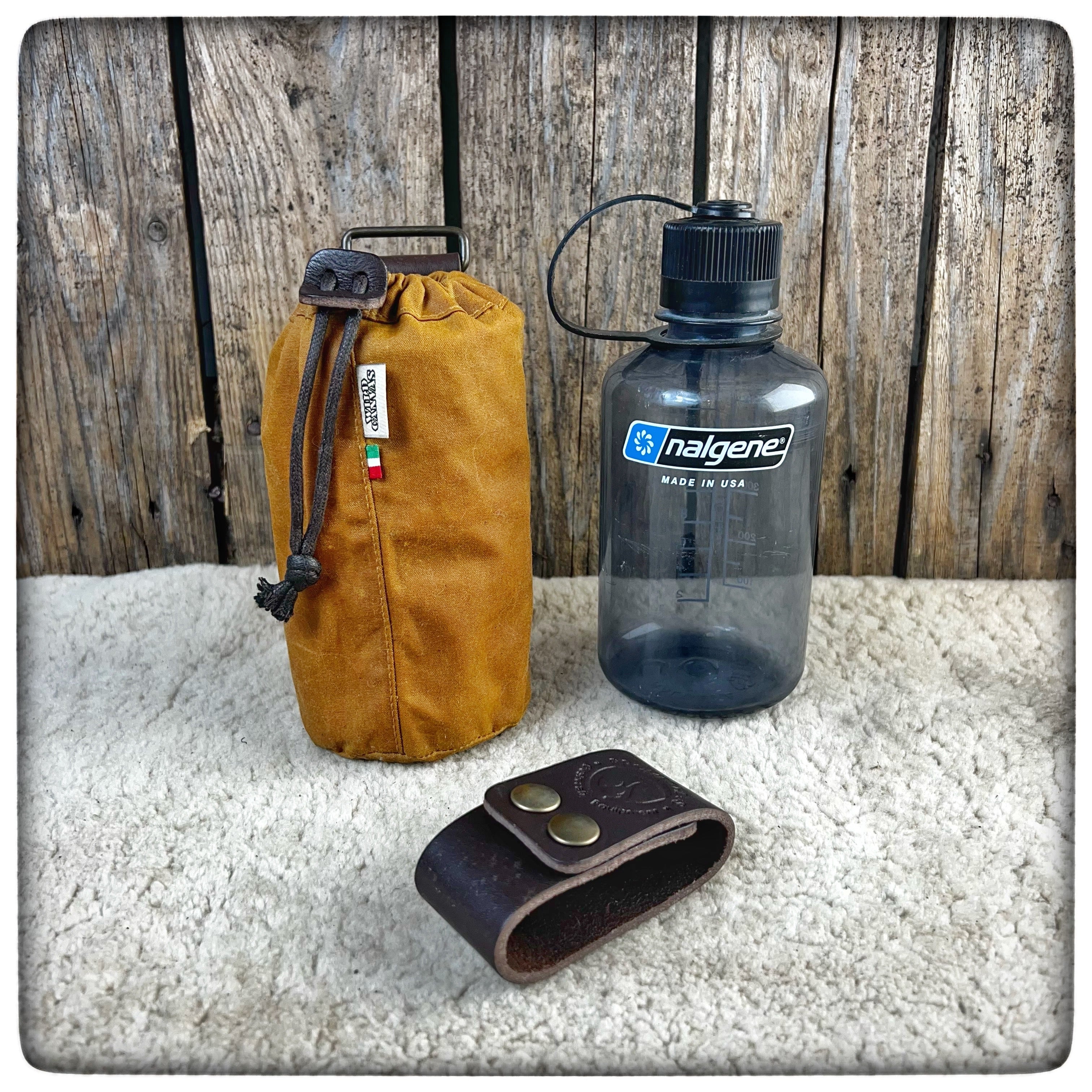 HikerPouch - Leather Water Bottle Carrying Pouch for Hydro Flasks,  Nalgenes, and Other Large Bottles